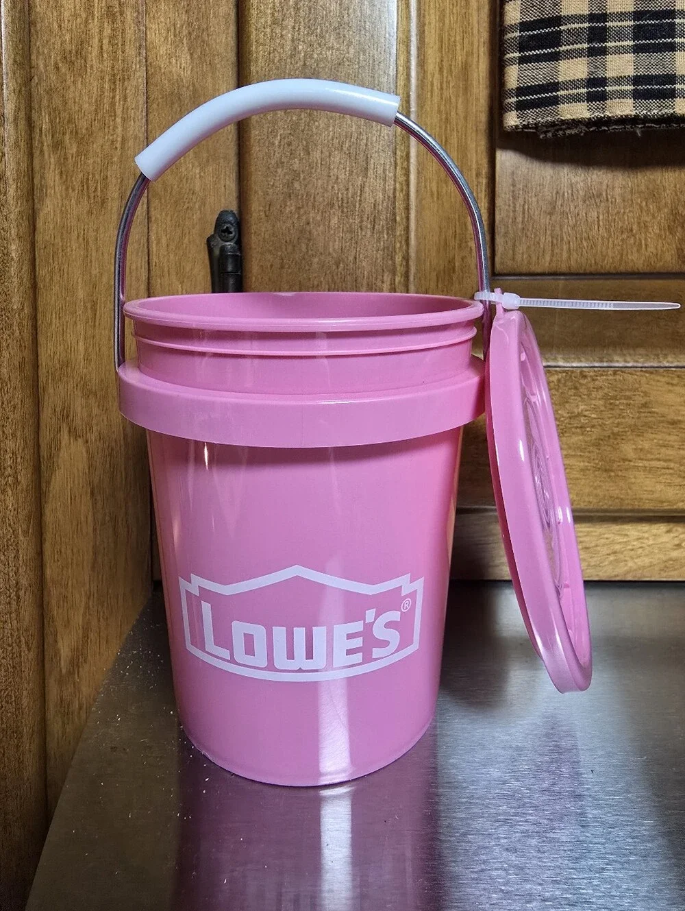 Lowe's Pink Mini Bucket with Handle